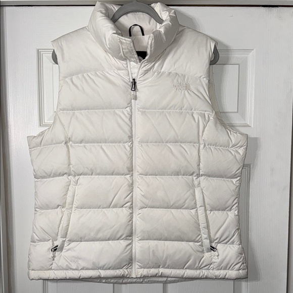 The North Face Jackets & Blazers - The North Face Women's Ivory Puffer Vest - Size XL